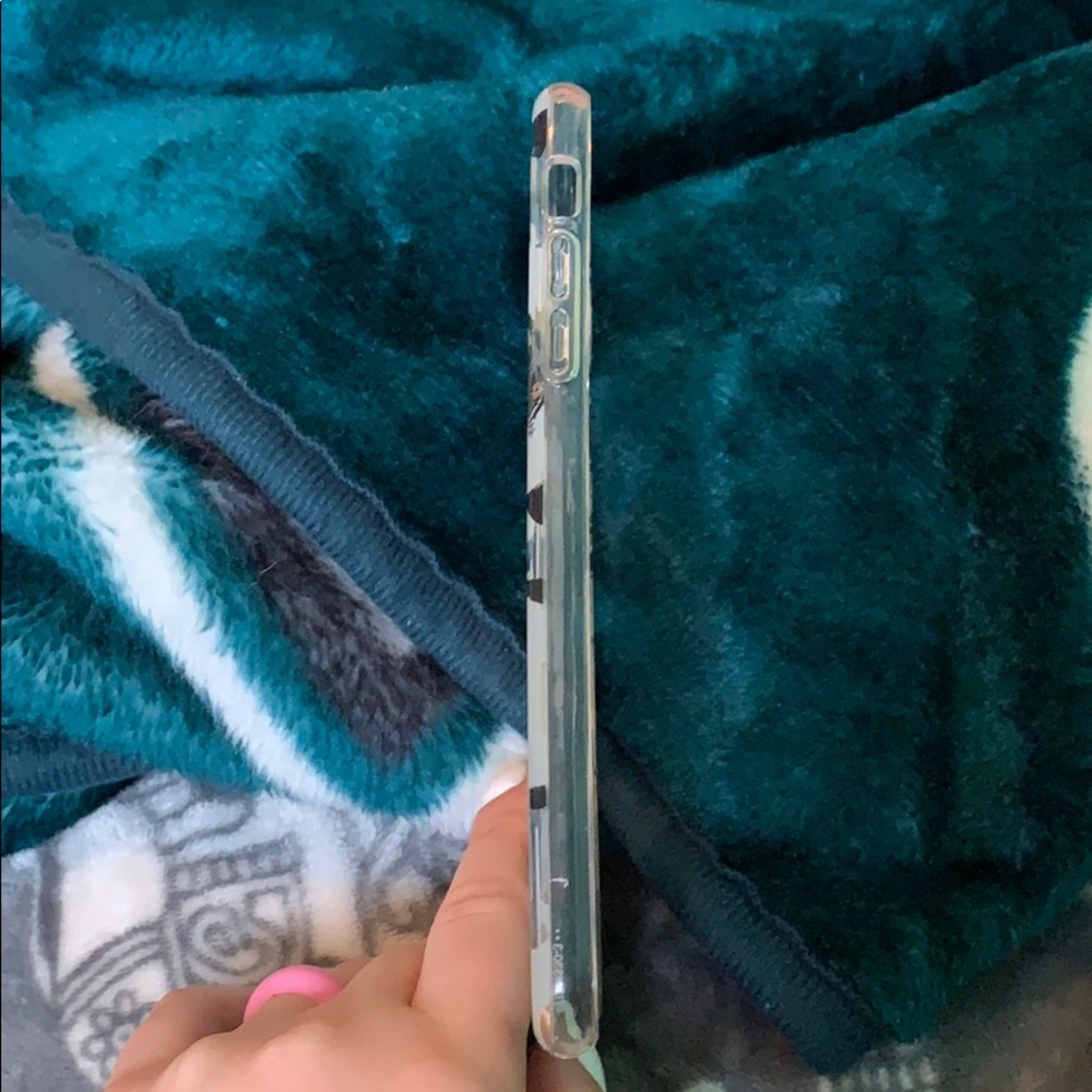 iPhone 7 Plus case - Picture 2 of 3